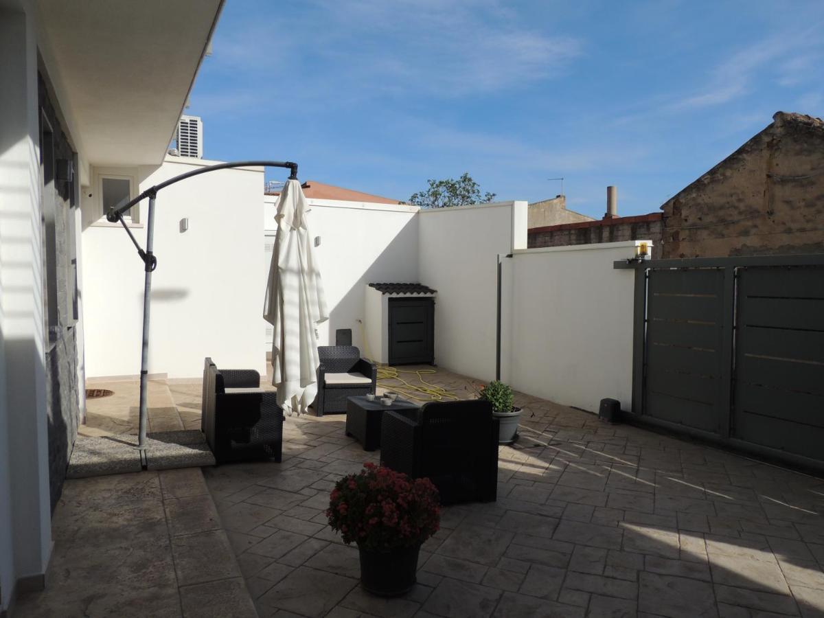 Il Colle Del Barone Bed & Breakfast คาโปแตร์รา ภายนอก รูปภาพ